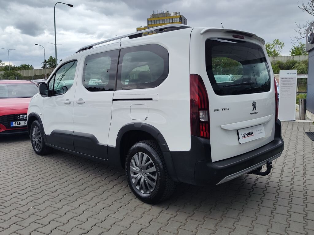 Peugeot Rifter MPV 1,5 l 75 kw