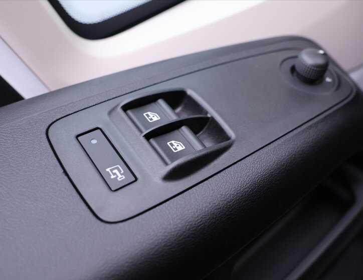 Toyota Proace Max Skříň 2,2 l 88 kw