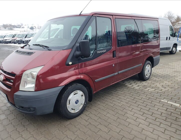 Ford Transit Kombi 2,2 l 81 kw
