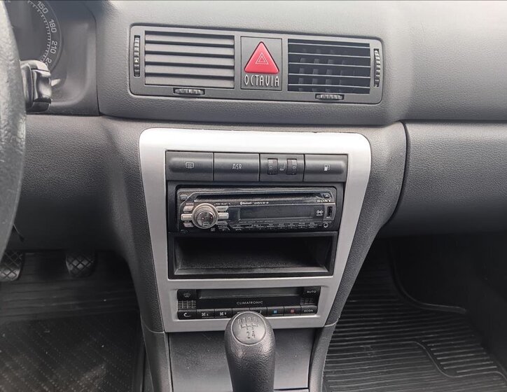 Škoda Octavia Liftback 1,8 l 110 kw