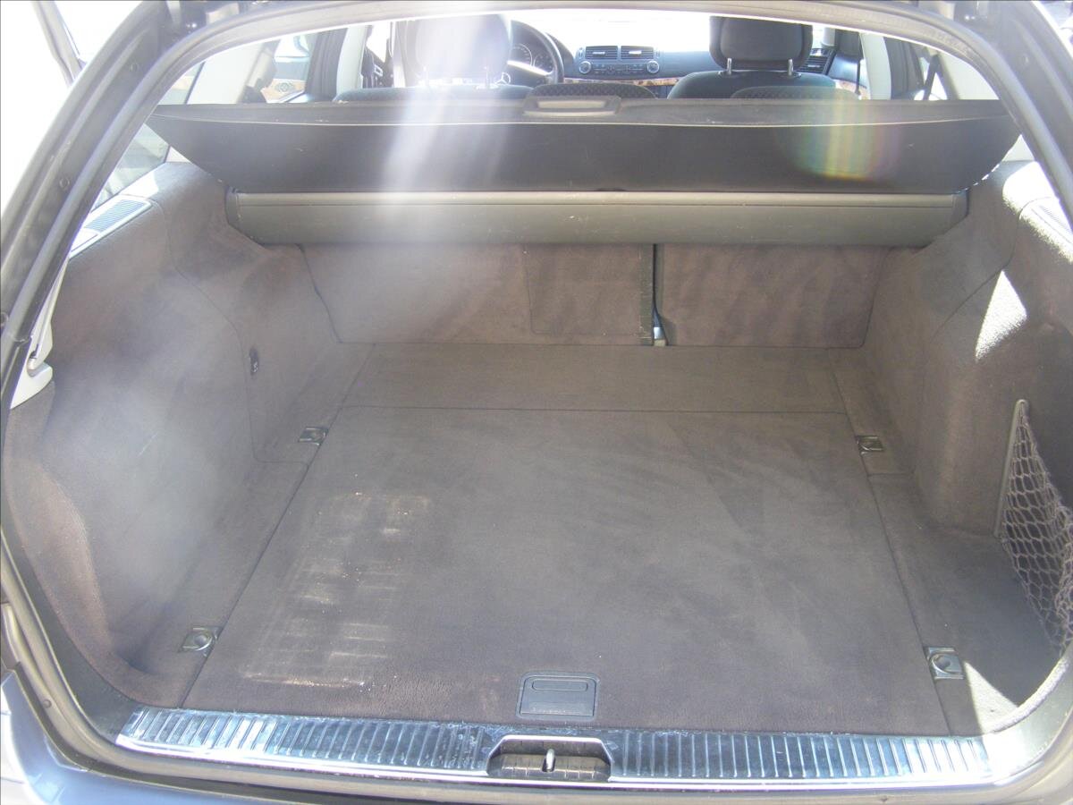 Mercedes-Benz Třídy E Kombi 2,1 l 110 kw