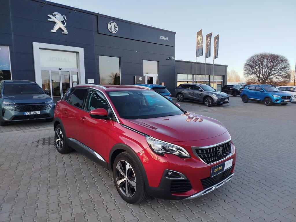 Peugeot 3008 SUV / Terénní 1,5 l 96 kw