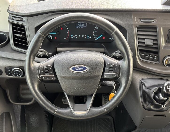 Ford Transit 16
