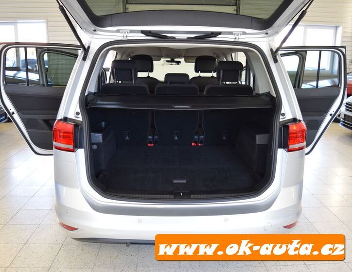 Volkswagen Touran 19