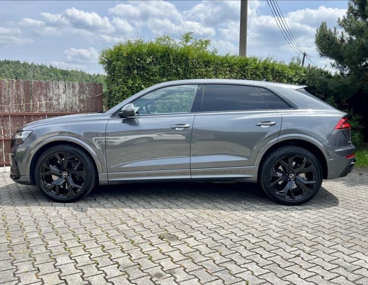 Audi RS Q8 SUV 4,0 l 441 kw