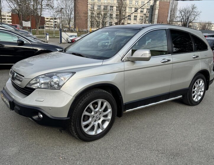 Honda CR-V SUV / Terénní 2,0 l 110 kw