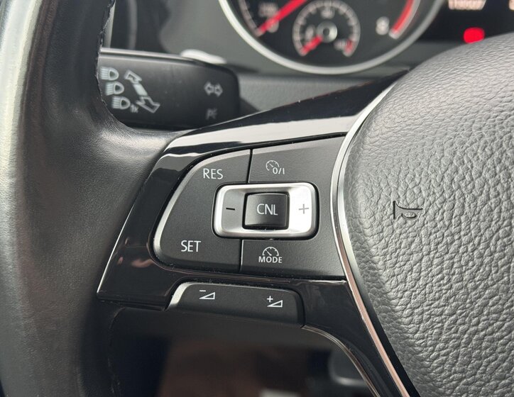 Volkswagen Golf Hatchback 1,4 l 103 kw