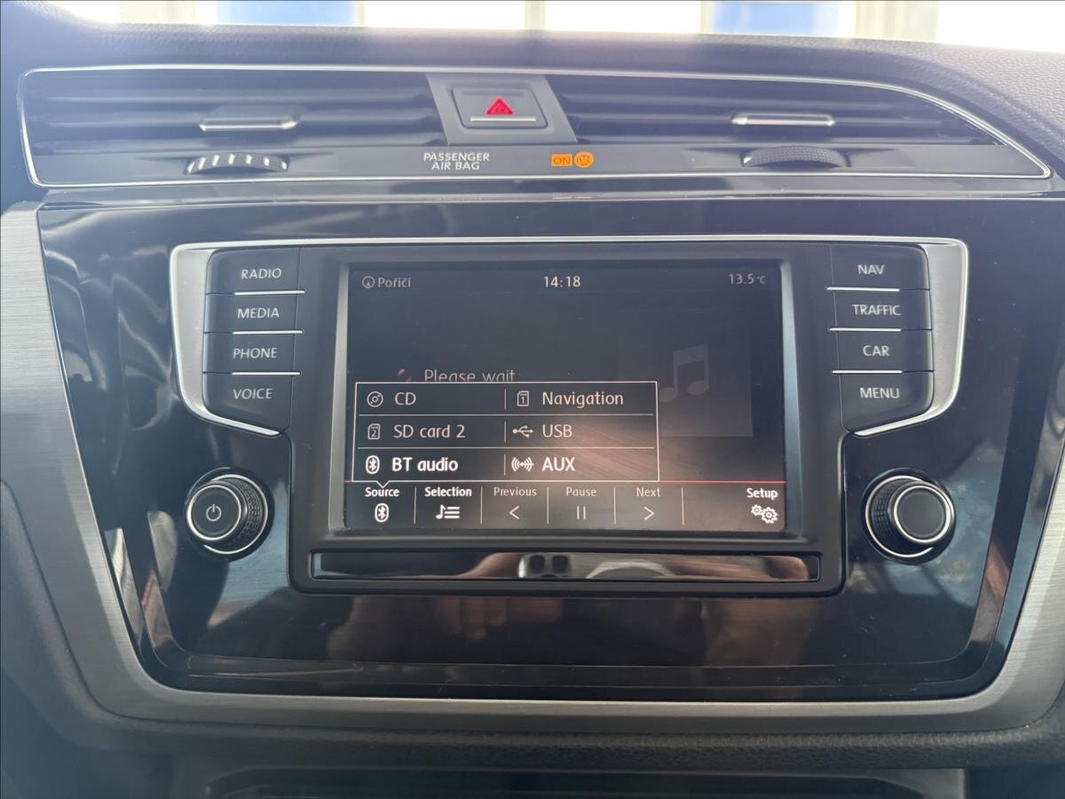 Volkswagen Touran Kombi 1,2 l 81 kw