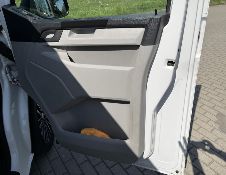 Volkswagen Transporter 16