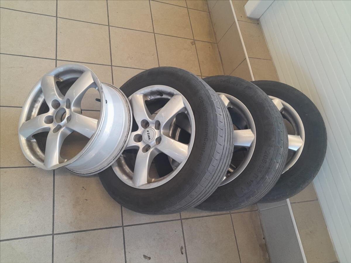 Audi A4 Sedan / Limuzína 1,9 l 85 kw