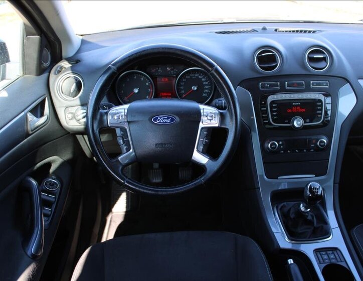 Ford Mondeo Liftback 1,6 l 118 kw