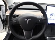 Tesla Model 3 Sedan / Limuzína 0,0 225 kw