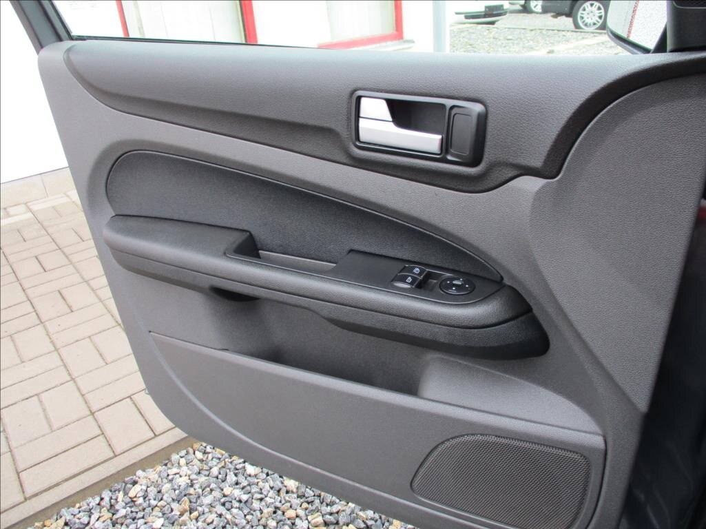 Ford Focus Kombi 1,6 l 74 kw