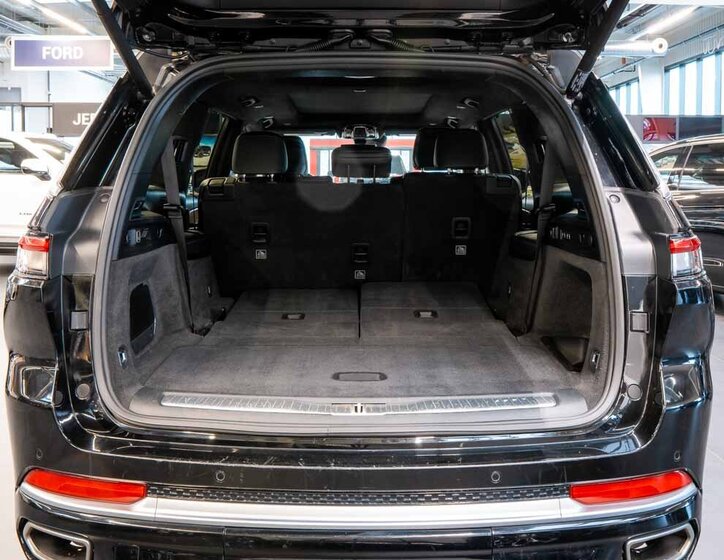 Jeep Grand Cherokee 7