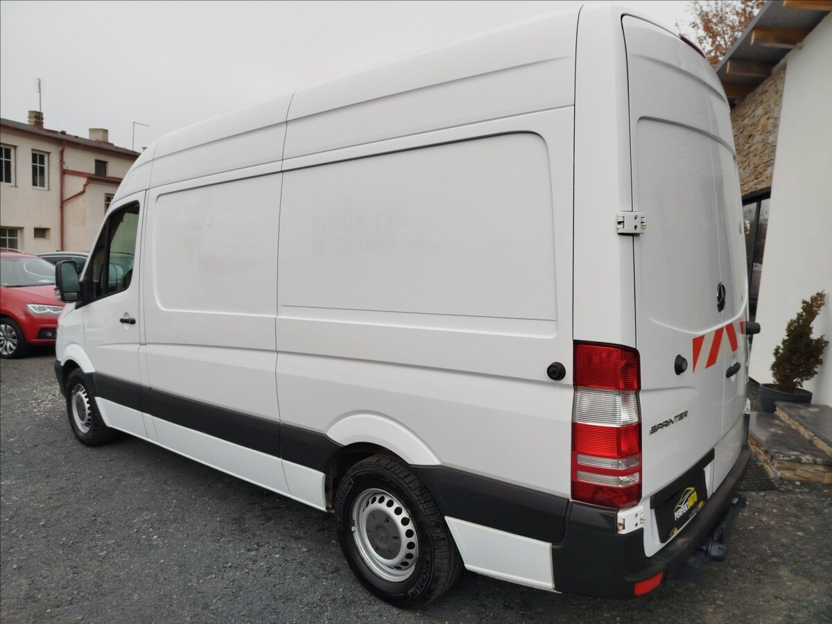 Mercedes-Benz Sprinter Skříň 2,1 l 95 kw