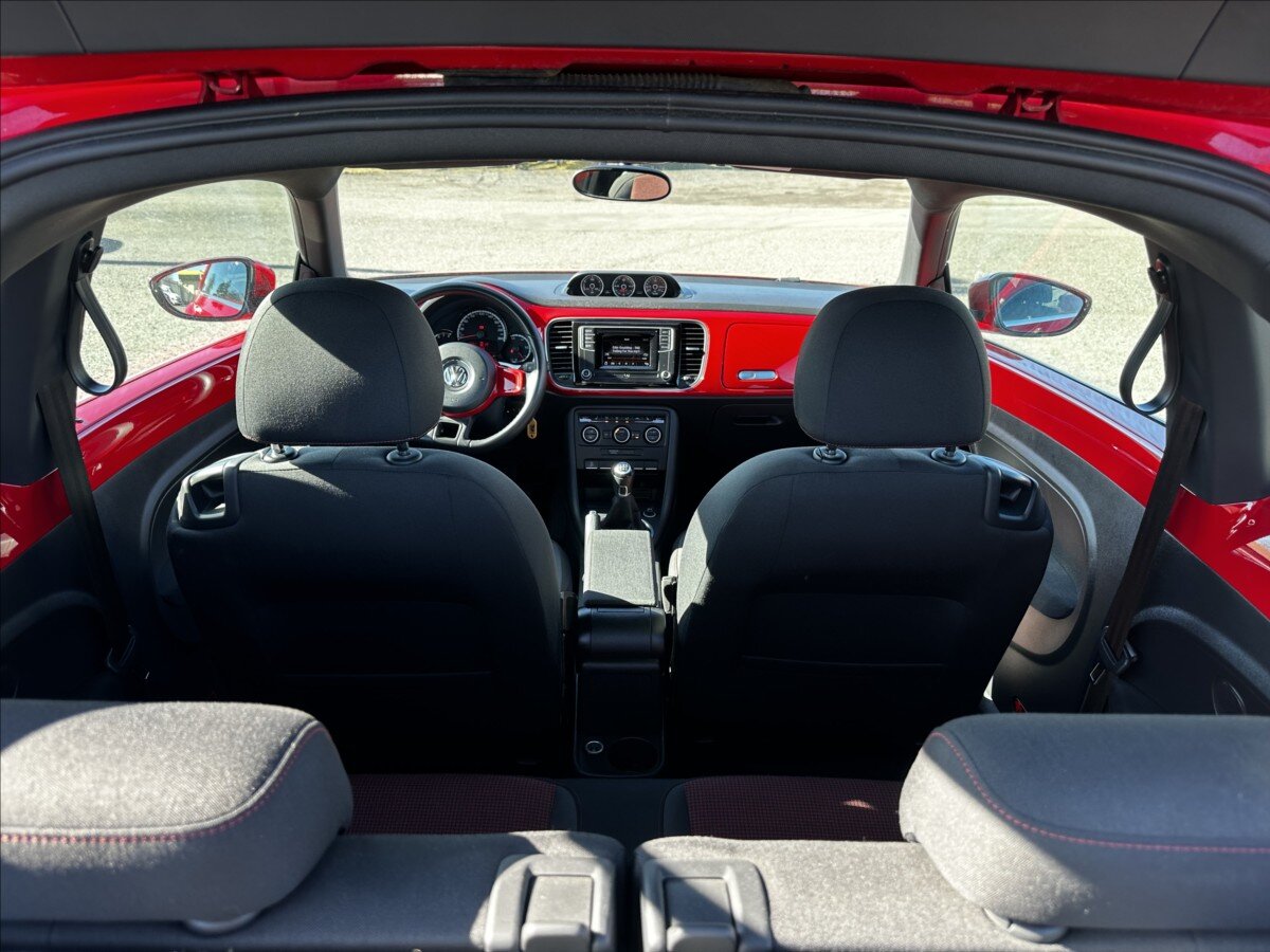Volkswagen Beetle Hatchback 1,2 l 77 kw