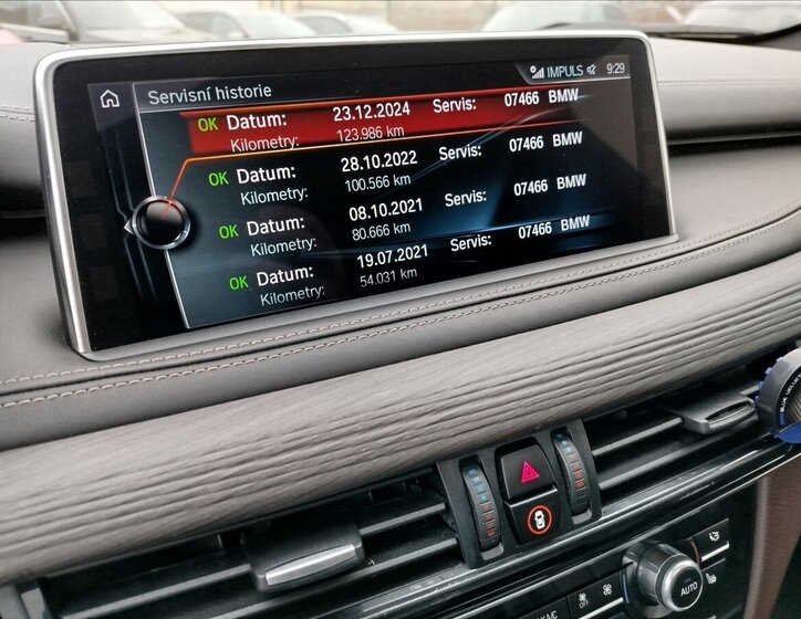 BMW X5 SUV 3,0 l 280 kw