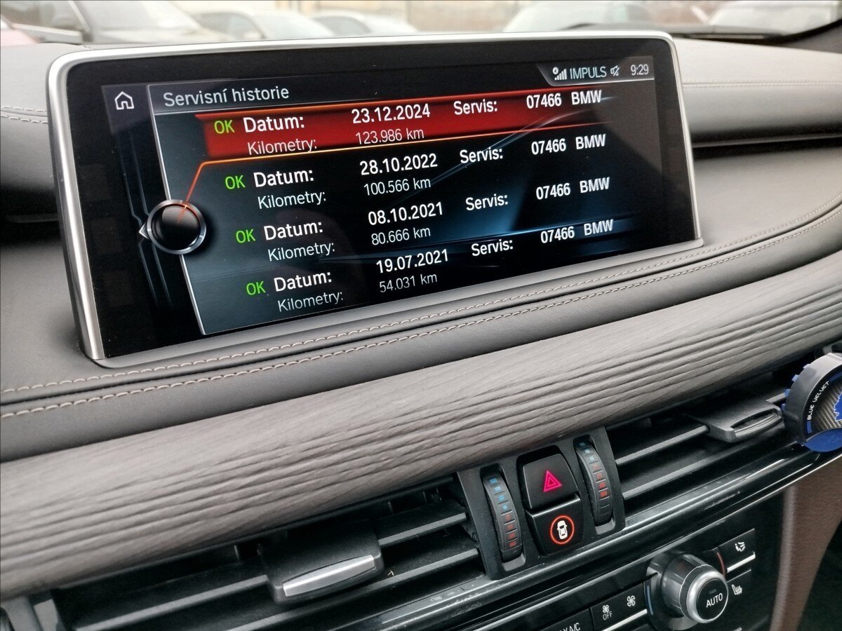 BMW X5 SUV 3,0 l 280 kw