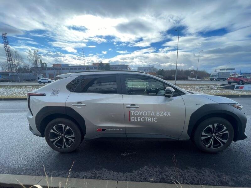 Toyota bZ4X SUV / Terénní 0,0 150 kw