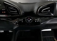 Ferrari Purosangue SUV / Terénní 6,5 l 529 kw