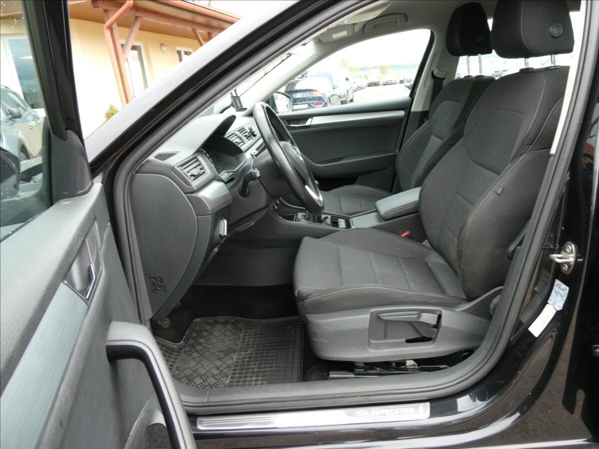 Škoda Superb Kombi 1,6 l 88 kw