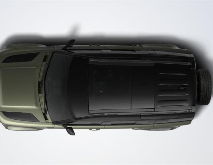 Land Rover Defender 4