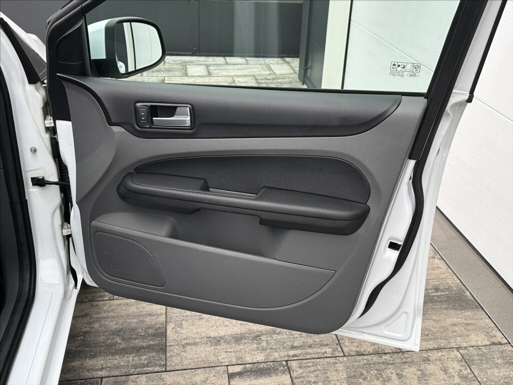 Ford Focus Hatchback 1,6 l 74 kw