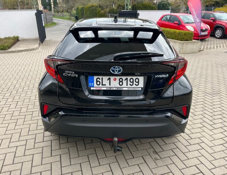Toyota C-HR SUV / Terénní 1,8 l 72 kw