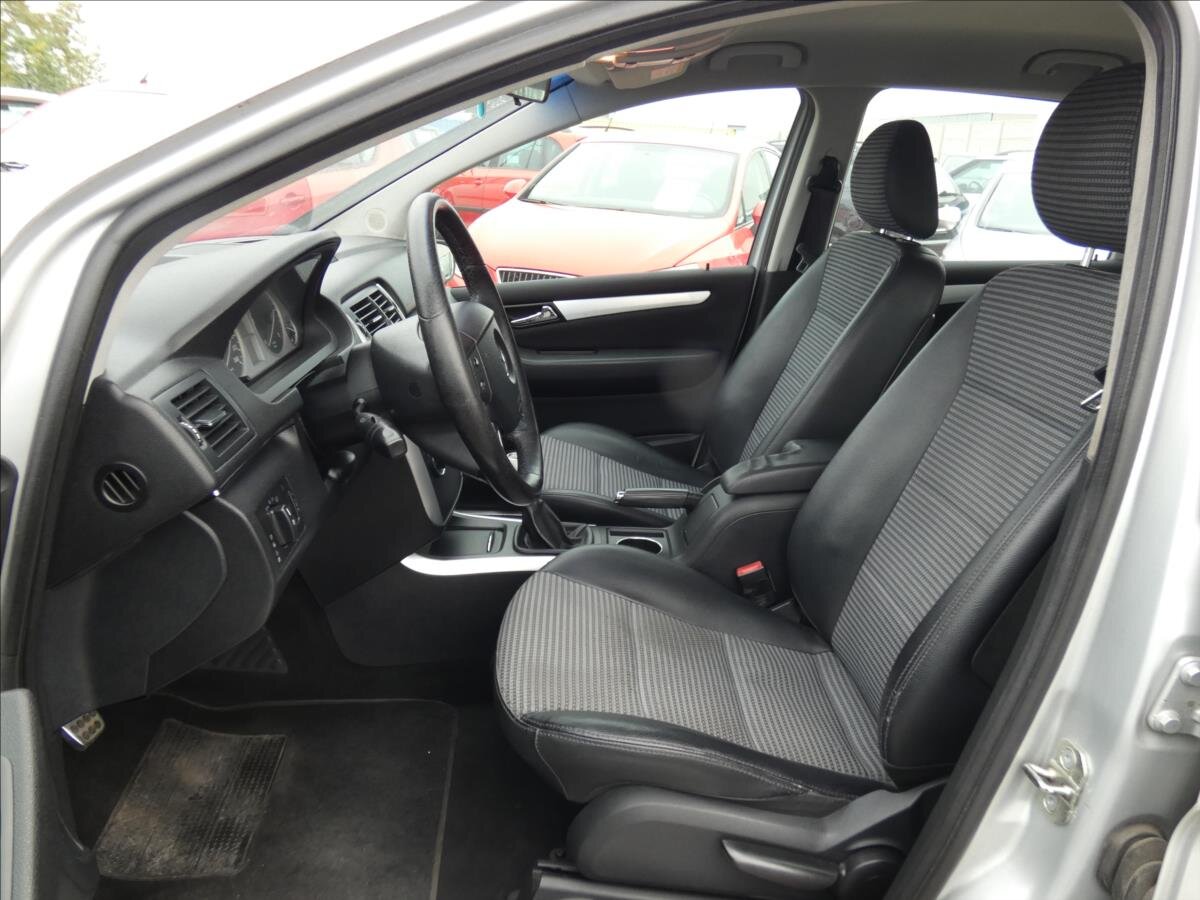 Mercedes-Benz Třídy B Hatchback 2,0 l 80 kw