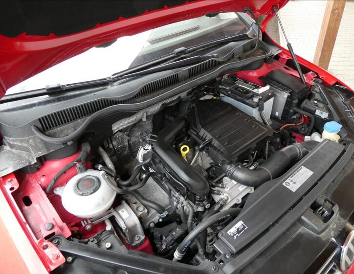 Volkswagen Golf Sportsvan 37