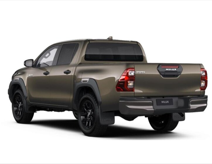 Toyota Hilux Pick-up 2,8 l 150 kw