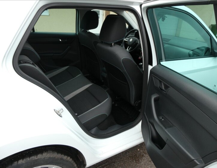 Škoda Fabia Hatchback 1,2 l 81 kw