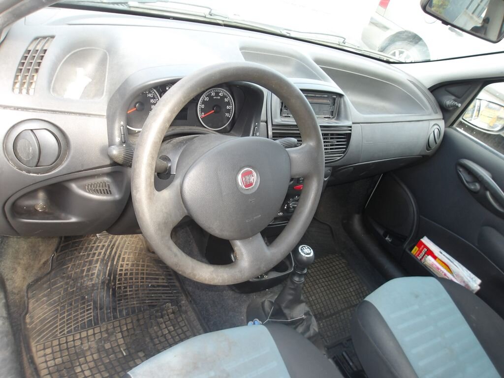 Fiat Punto Hatchback 1,2 l 44 kw