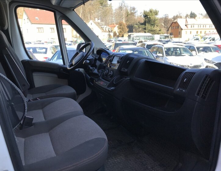 Peugeot Boxer Skříň 2,2 l 110 kw