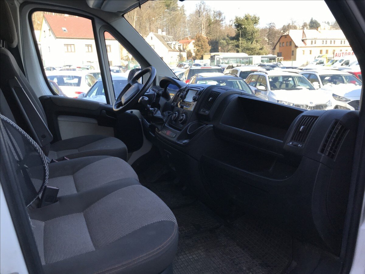 Peugeot Boxer Skříň 2,2 l 110 kw