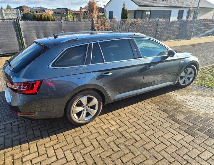 Škoda Superb Kombi 0,0 0