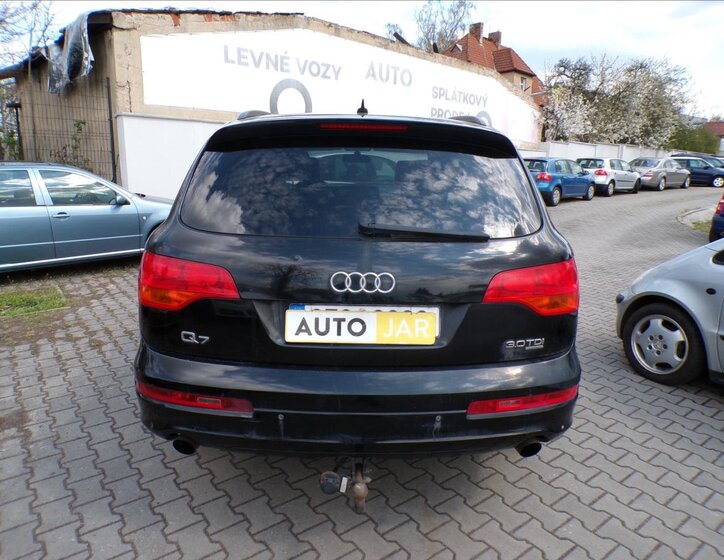 Audi Q7 Kombi 3,0 l 176 kw