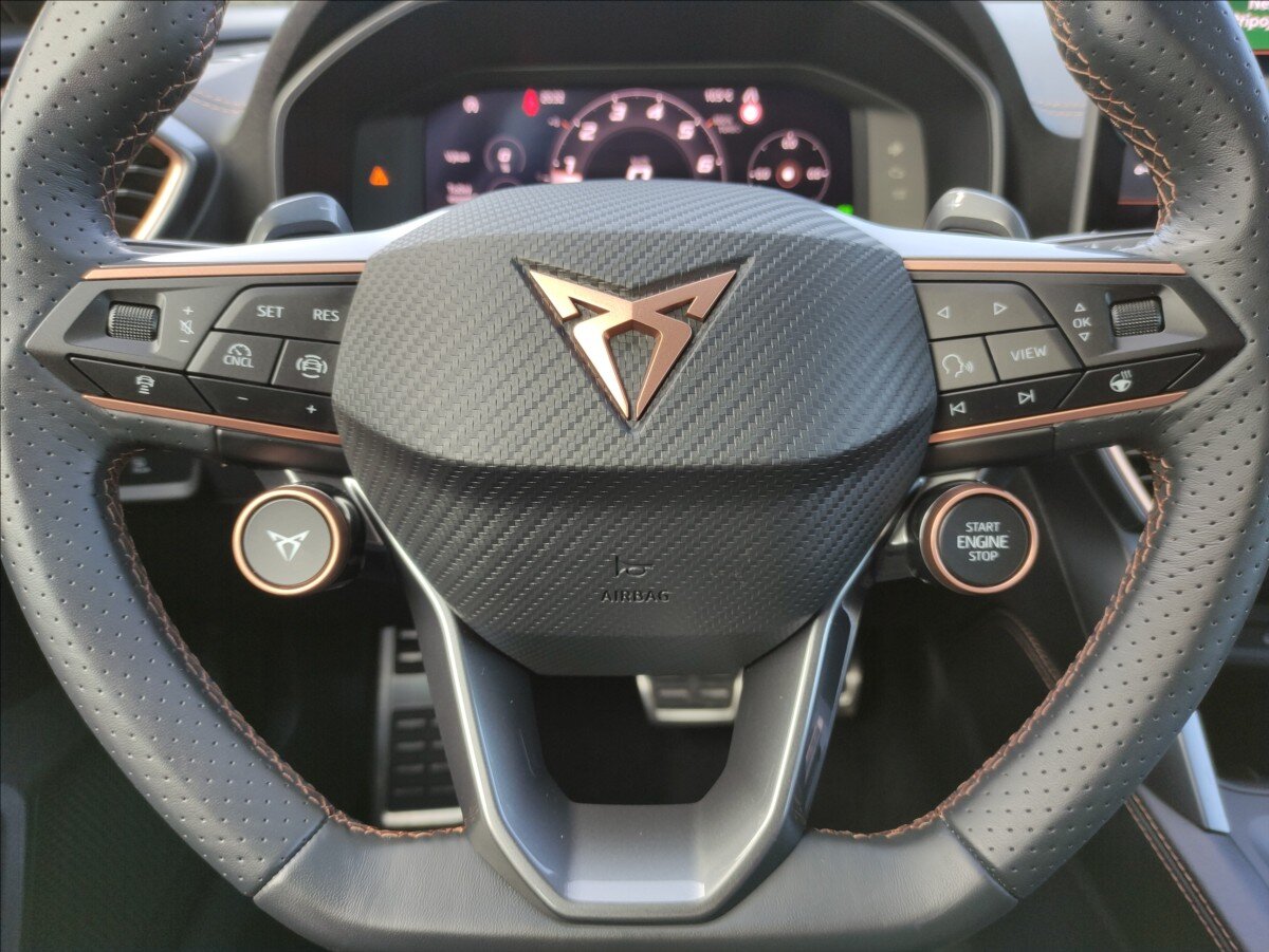 Cupra Formentor SUV / Terénní 2,0 l 245 kw