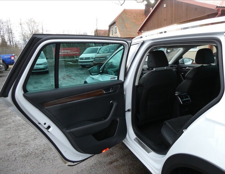 Škoda Superb Kombi 2,0 l 147 kw