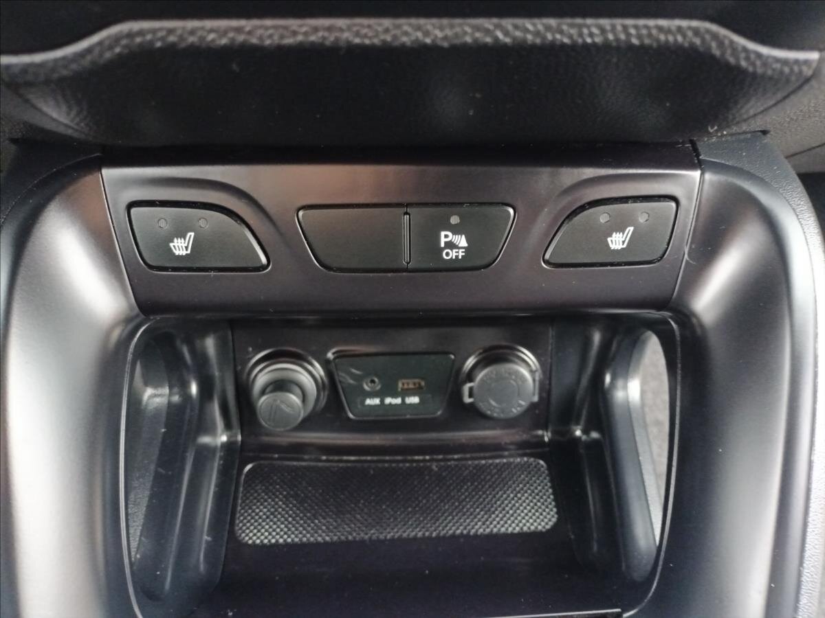 Hyundai ix35 SUV / Terénní 2,0 l 100 kw