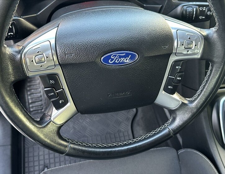 Ford S-MAX MPV 2,0 l 103 kw