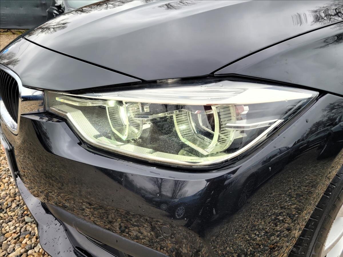 BMW Řada 3 Kombi 2,0 l 100 kw