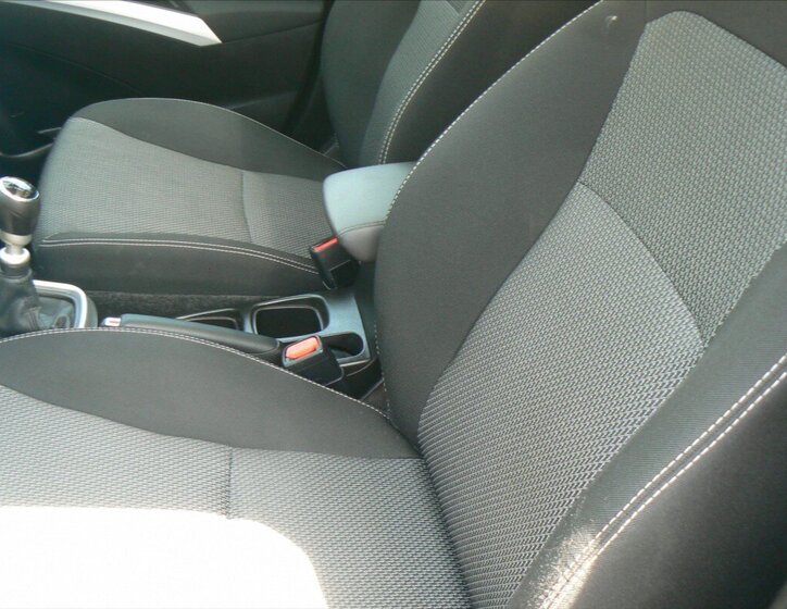 Suzuki SX4 S-Cross 10