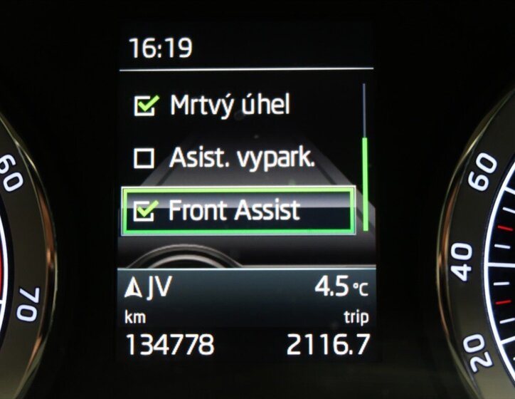 Škoda Karoq SUV / Terénní 1,5 l 110 kw