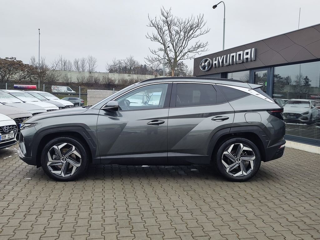 Hyundai Tucson SUV 1,6 l 195 kw
