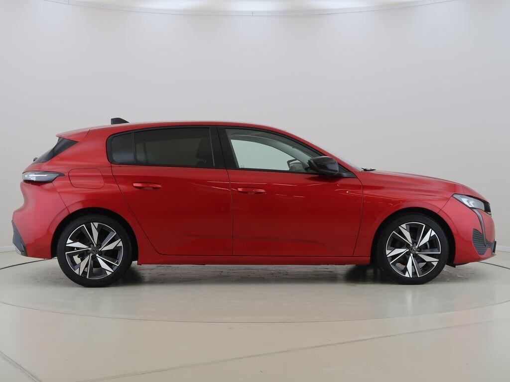 Peugeot 308 Hatchback 1,2 l 96 kw
