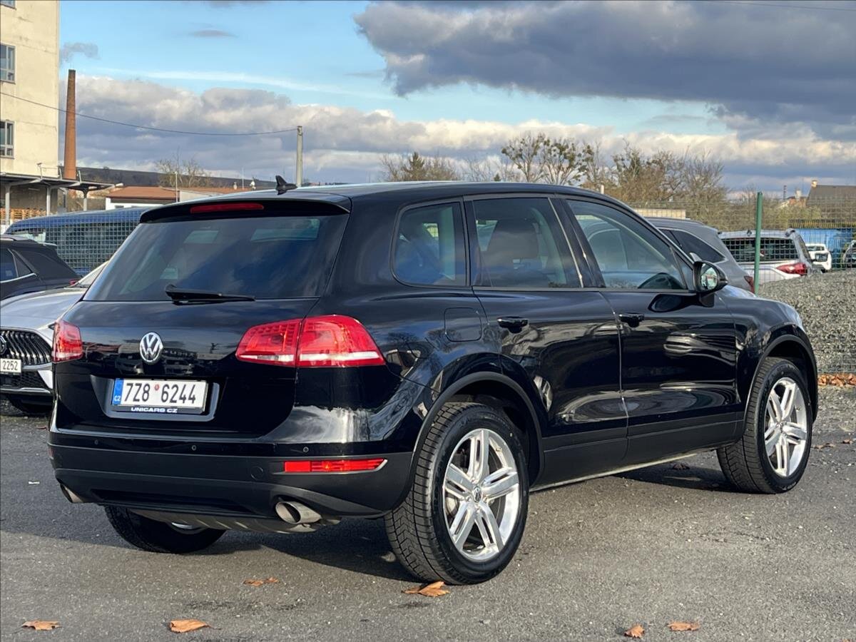 Volkswagen Touareg SUV / Terénní 3,0 l 150 kw
