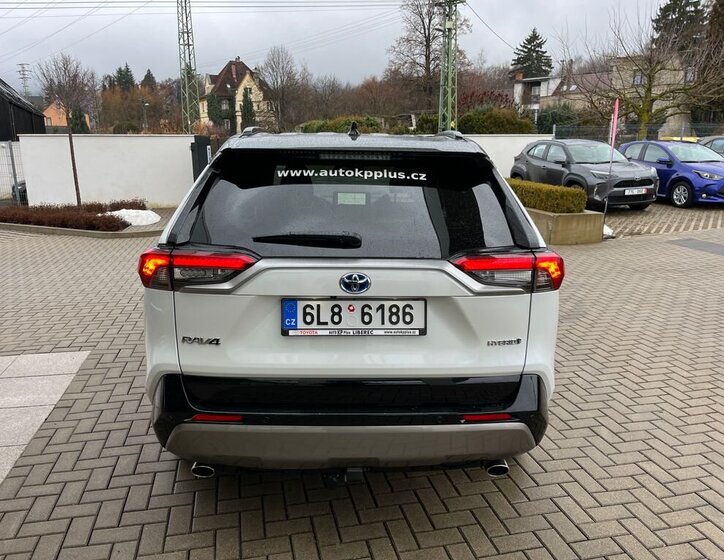 Toyota RAV4 SUV 2,5 l 131 kw