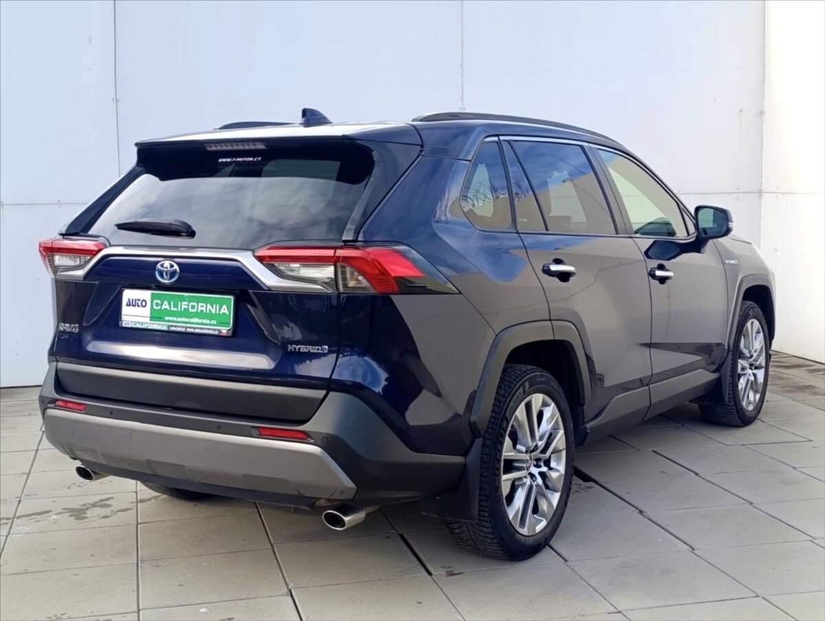 Toyota RAV4 SUV 2,5 l 131 kw