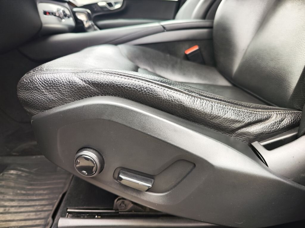 Volvo XC90 SUV / Terénní 2,0 l 235 kw